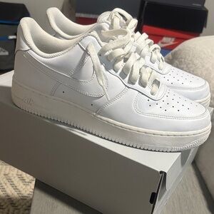 Nike Air Force 1 Low White Sneakers ‘07. Men size 10.